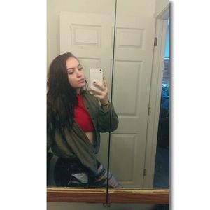 Meet your Posher, Maddi